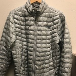Men’s grey thermoball jacket M The North Facce